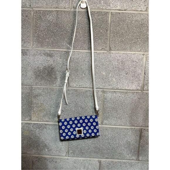 Dooney & Bourke Chicago Cubs Blue Leather Cross Body Clutch Bag Adjustable Strap - Picture 1 of 4